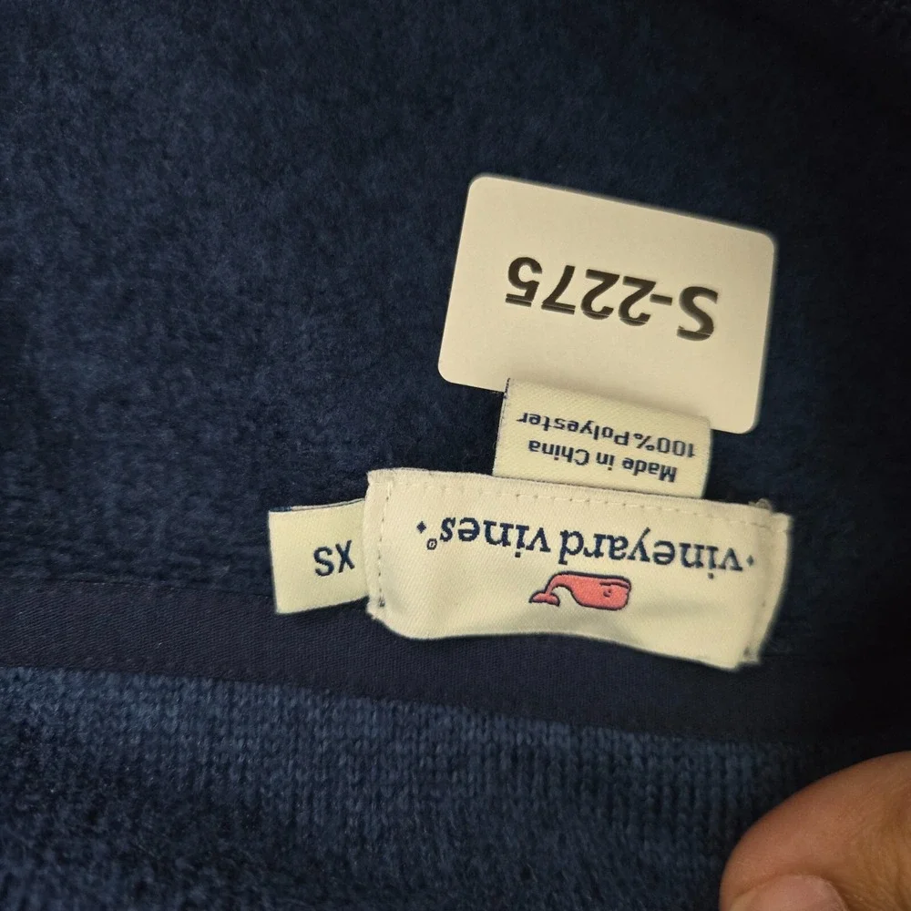 Vineyard Vines *please carefully